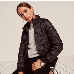 Patagonia Diamond Quilted Bomber Jacket - S - Black